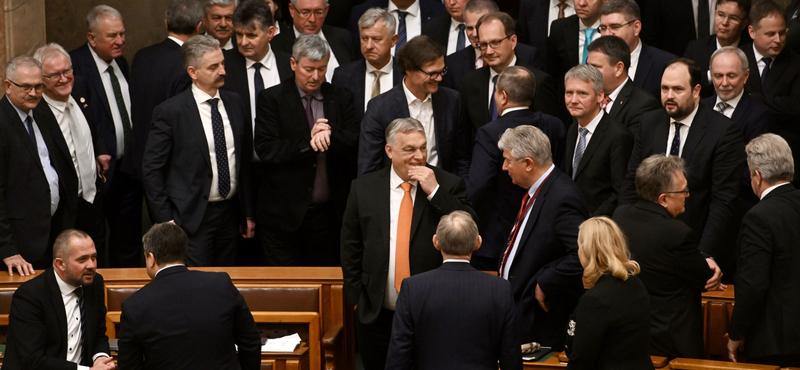 Fülke: Így fordul ellentámadásba a kormány a kegyelembotrányból