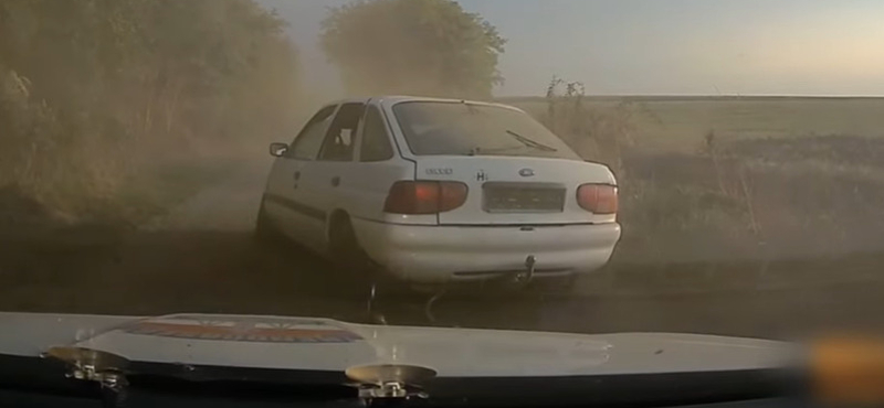 Három defekt vetett véget egy autós üldözésnek Emődön – videó