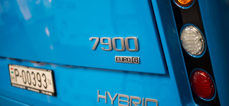 Tarlós a nem létező hibrid buszokkal dicsekszik