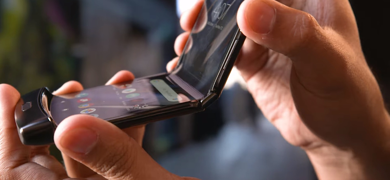 Hajtogatják: kiszivárogtak az új Motorola Razr utódjának specifikációi