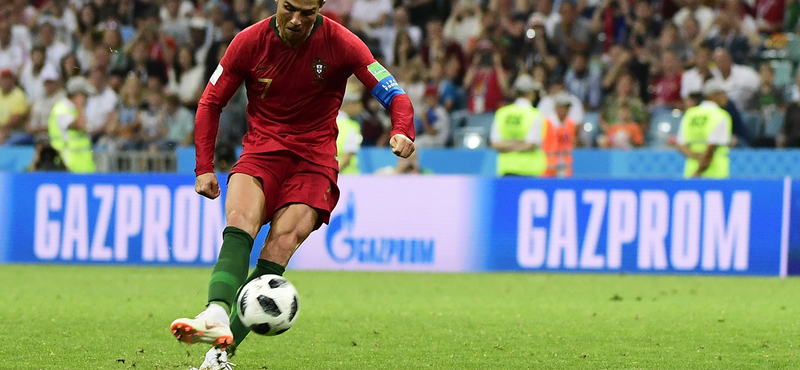 Cristiano Ronaldo elit társaságban