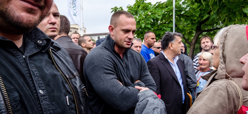 Az ünnep, a pofon és a szégyen