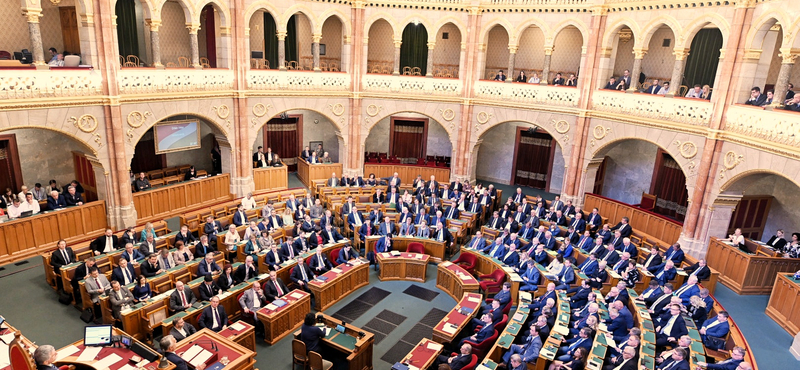 Jövő héten se tárgyalja az Országgyűlés a svéd NATO-csatlakozást, de meghosszabbítják a veszélyhelyzetet