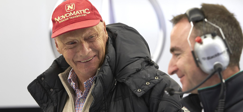 A Ryanairhez kerül az egykori F1-világbajnok légitársasága
