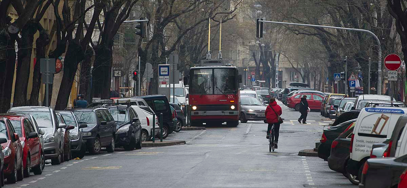 Este tovább kell fizetni a parkolásért Újlipótvárosban