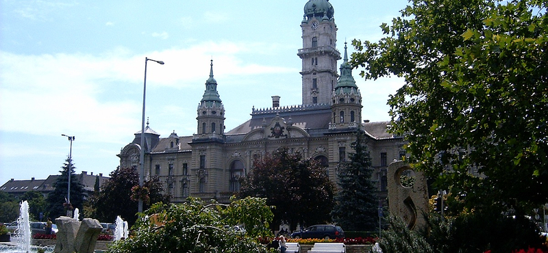 Titokzatos győri földügyek: befogták az eladók száját