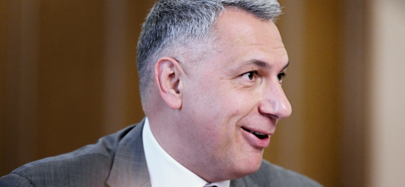 Lázár Jánoshoz kerül a trafikkoncessziók kezelése is