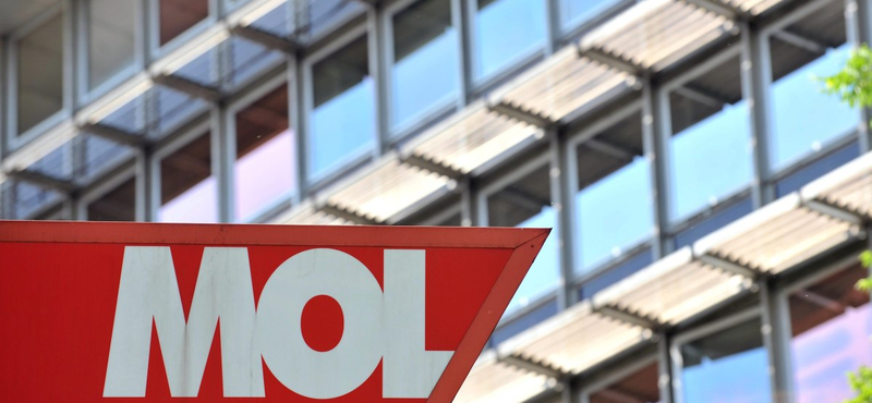 Árat emel a Mol: ilyen drága még nem volt a benzin