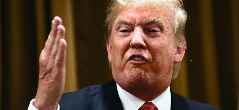 És akkor Donald Trump feladott 1800 Facebook-hirdetést