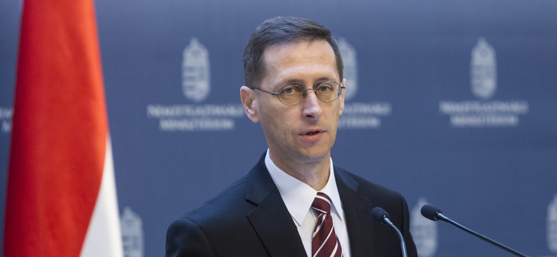 Áfacsökkentés: Varga a bejelentés napján még nem volt biztos benne