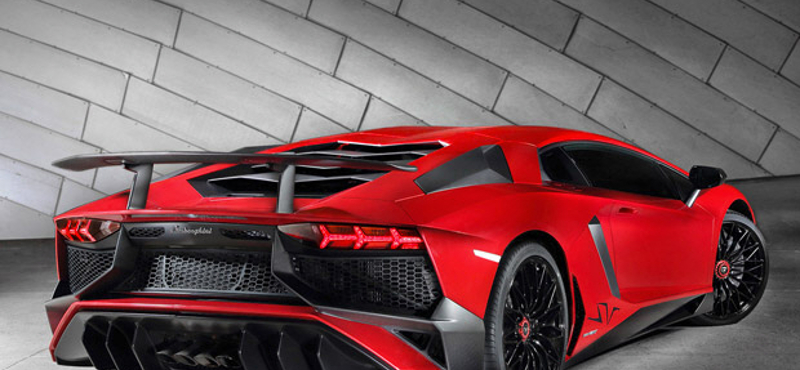 Valami nagyon extrára készül a Lamborghini