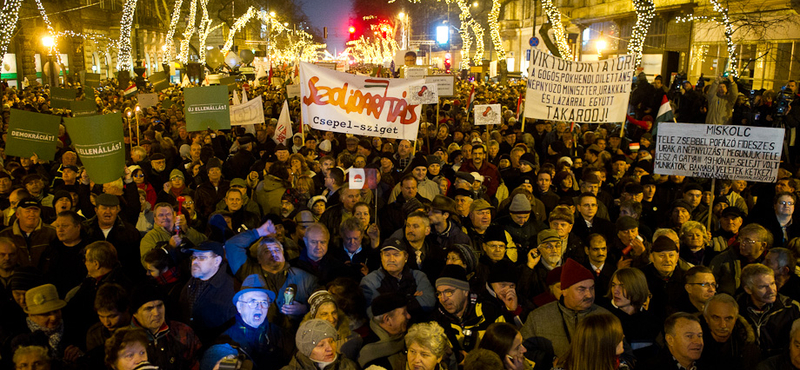 Leköpdösött, rugdosott szocialisták: vizsgálatot kér az MSZP