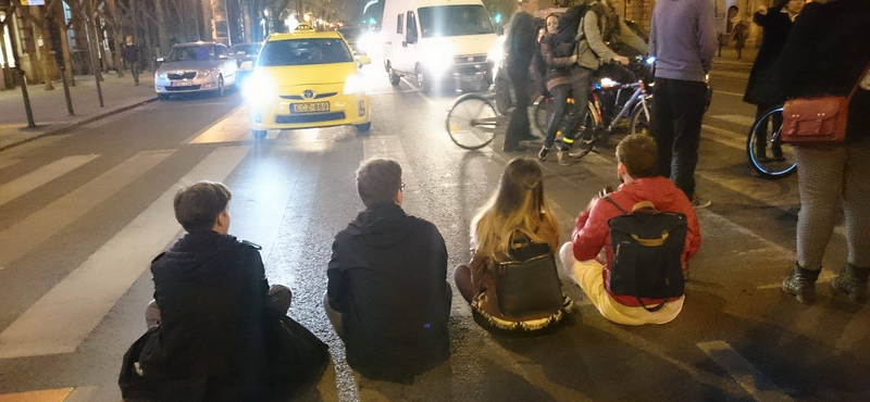 Helyreállt a forgalmi rend a Nagykörúton