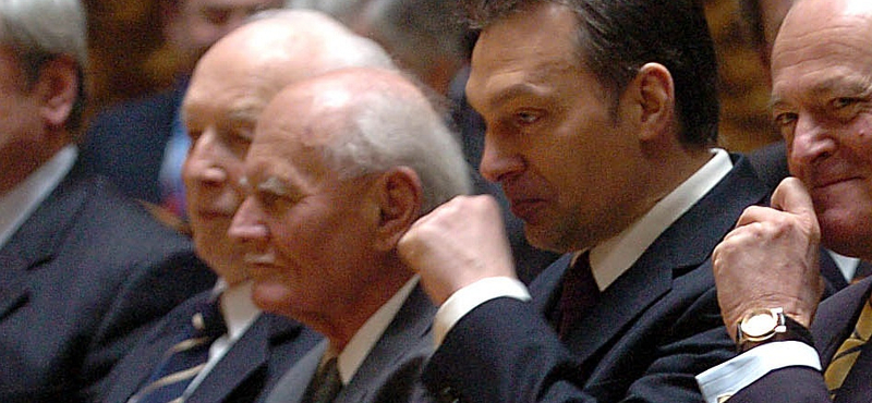Miniszterelnöknek nevezte Göncz Árpádot a rendőrség