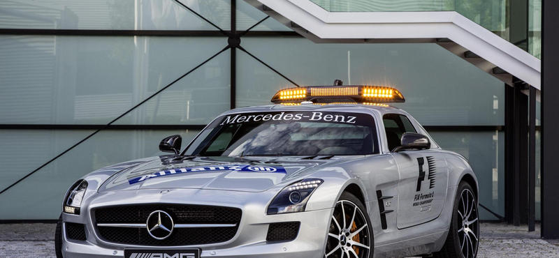 Búcsúzni készül a sirályszárnyú Mercedes