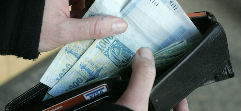 Bér és támogatás – kinek mi marad a zsebében?