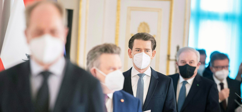 Előjogok járnának az oltottaknak Ausztriában