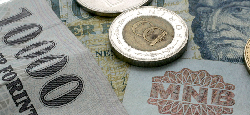 A magyarok szinte példátlanul megtömték a bankbetétjeiket