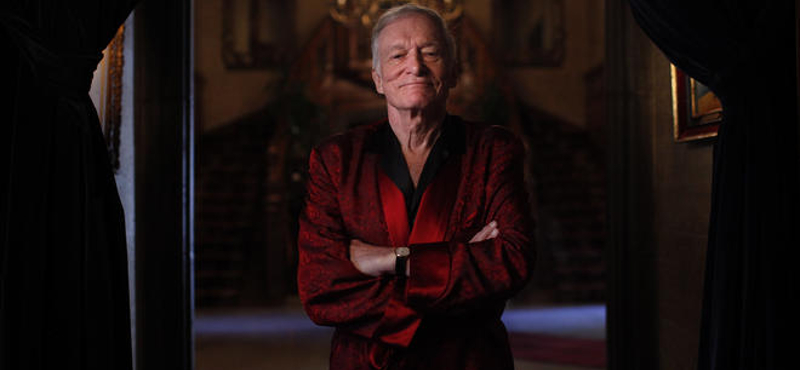 Bármely férfi odaadná bal mogyoróját Hugh Hefner királyságáért?