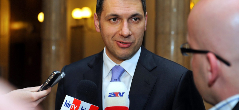 Fidesz: az ügyész dönthetné el, mely bíróságon emel vádat