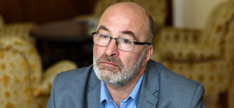 Pikó Andrást lejárató nyilatkozatot írattak alá óvónőkkel a saját kerületében