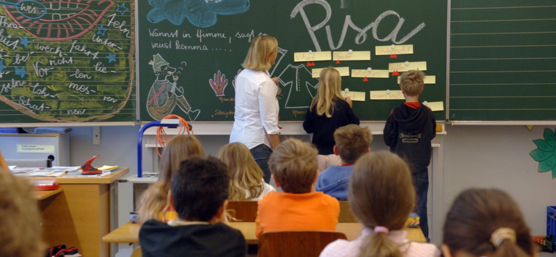 Elvesztette a kapcsolatát a valósággal az EMMI – állítja a minisztériumnak írt válaszában a PDSZ