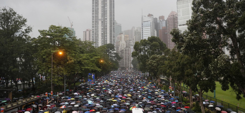 Hongkong: demokráciapárti aktivistákat tartóztattak le