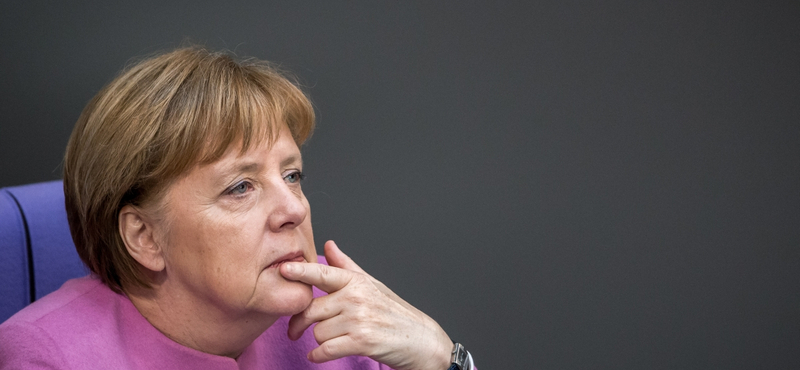 Merkel nyíltan beszélt az európai szélsőjobb orosz kapcsolatairól
