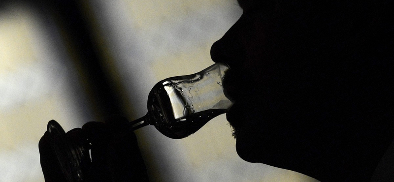 NAV: Az igazán bátrak tőlünk vesznek alkoholt