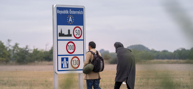 Az osztrákok kiszámolták, kiket érdemes befogadni