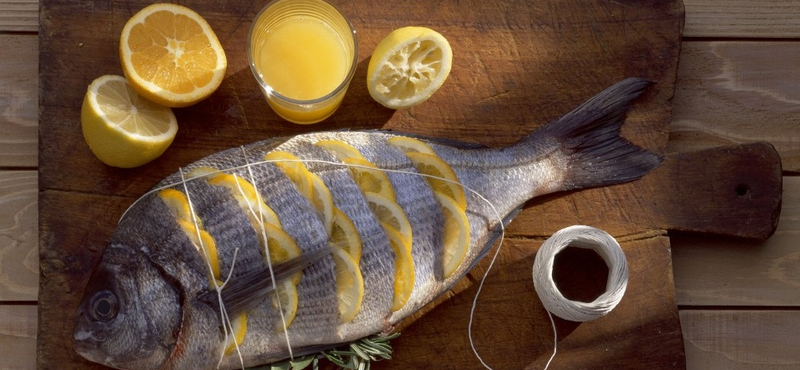 Akciós hallal fogná ki egymás elől a vevőket a Lidl és az Aldi