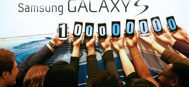 A Samsung Galaxy S IV betehet az iPhone-nak