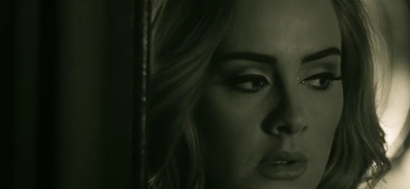 Rettenetesen sok pénzt keresett turnéján Adele