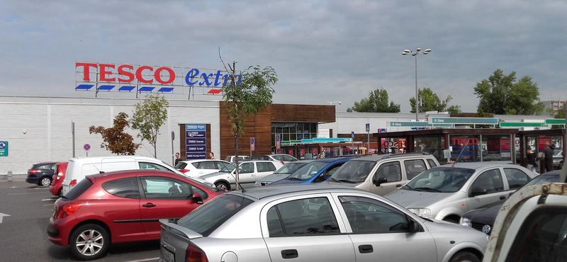 Túlóratörvény: Megállapodhat a Tesco a szakszervezettel, hogy nem alkalmazza