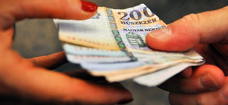 Repkedtek az évvégi milliós jutalmak egyes önkormányzatoknál