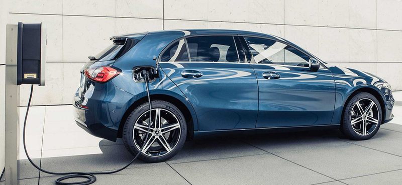 Megérkezett a plugin hibrid Mercedes A-osztály