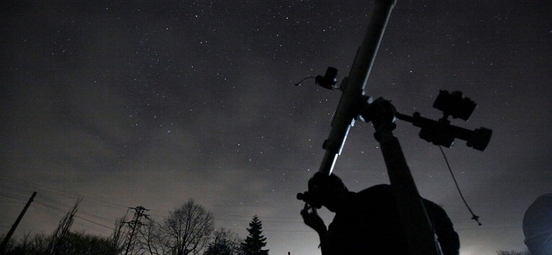 Szerdán érkezik 2012 első meteorraja