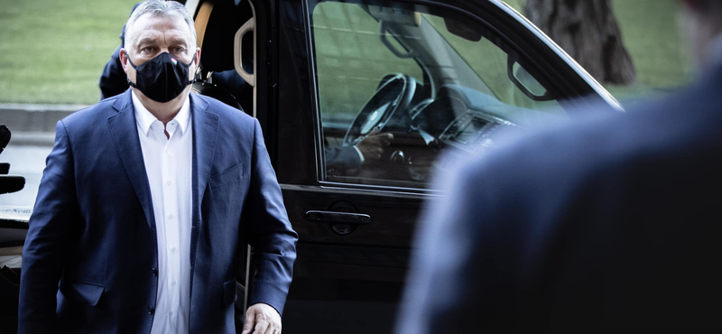 Orbán Viktor: Megszűnik a kijárási tilalom, eltörlik a köztéri maszkviselést