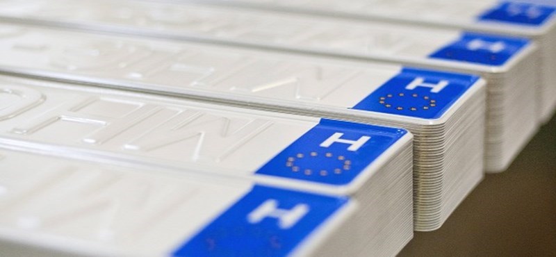 Nem csak a traffipax ellen véd az illegálisan, pár ezer forintért bérelhető P-s rendszám