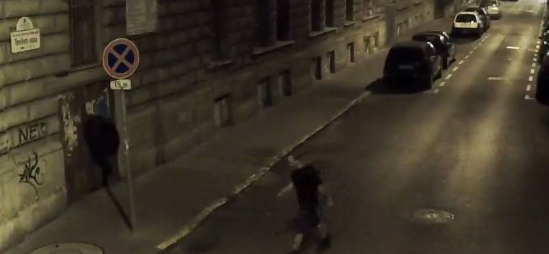 Fotók is vannak a Rákóczi úti késelőről, íme