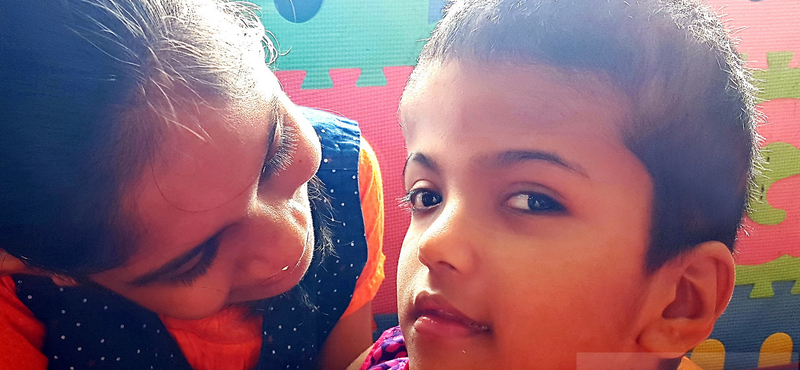 Újabb, sikeres nagyműtéten vannak túl a bangladesi sziámi ikreket szétválasztó orvosok
