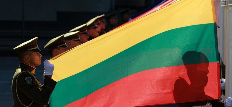 Litvánia megtiltotta a fegyvertartást az orosz és a fehérorosz állampolgároknak