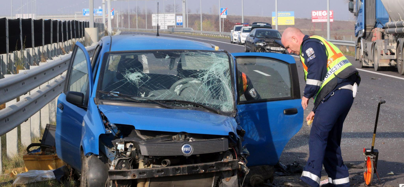Két baleset is történt az M30-ason Sajópetrinél – fotók