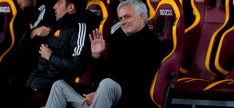 Megint kirúgták José Mourinhót
