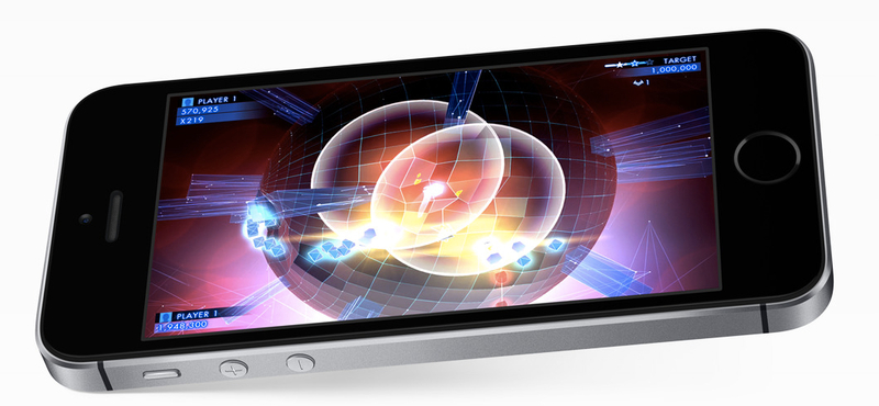 Ez már nagyon kellett: bemutatták a kisebb, olcsóbb, de nagyon erős új iPhone-t
