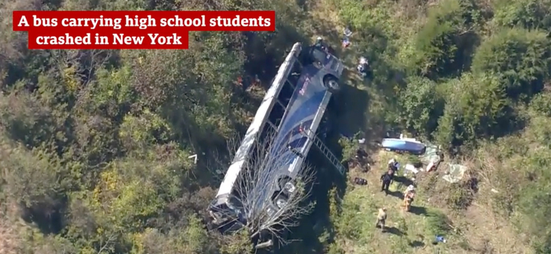 15 méteres szakadékba zuhant egy iskolabusz New Yorkban - videó