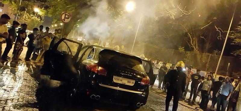 Hajlamos a kigyulladásra a Porsche Cayenne is