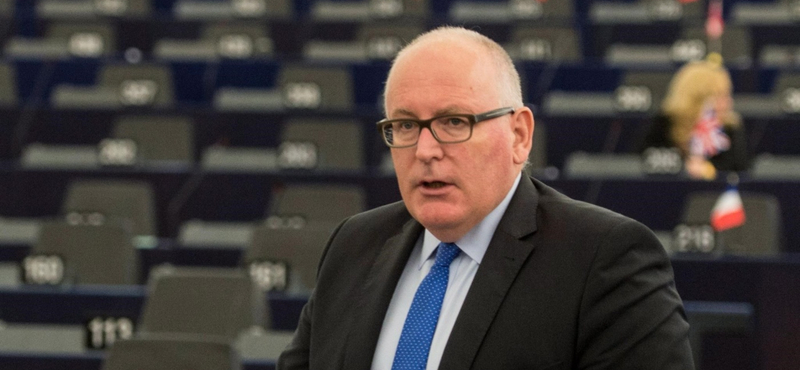 Timmermans: "Aggódnék, ha Orbán Viktor dicsérne"