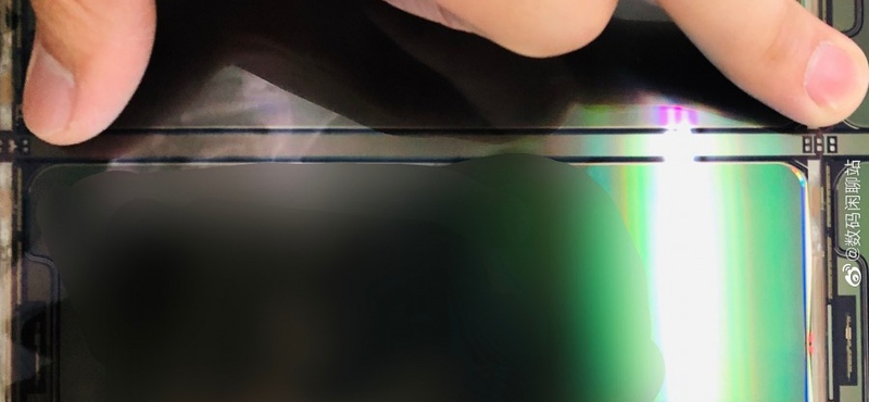 Kiszivárgott fotón már látni a belépőszintű iPhone 12 kijelzőjét