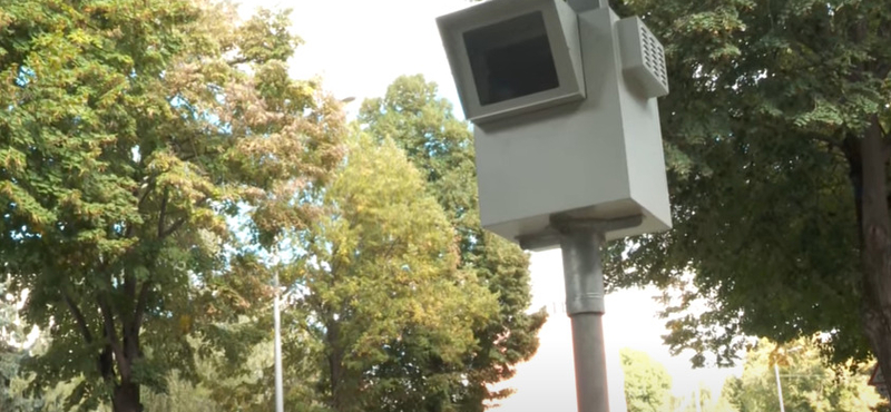 Most rakják csak igazán tele az országot trafiboxokkal